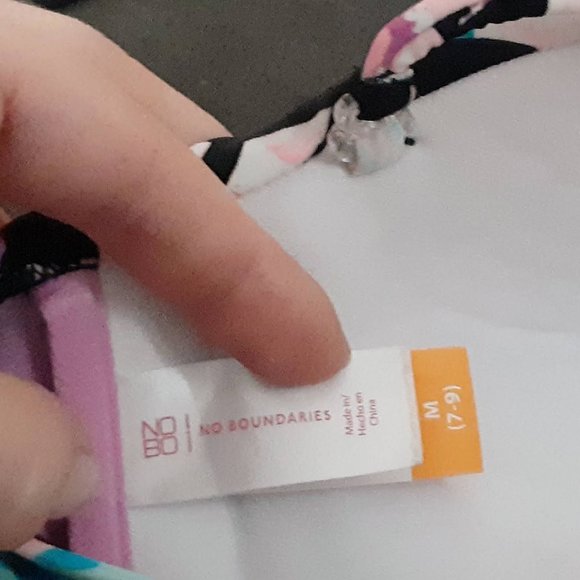 Darling Bikini Top w Removable Strap - Picture 6 of 6